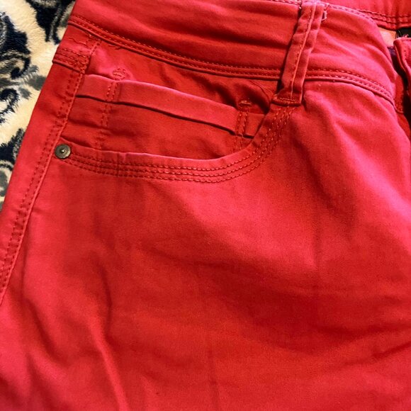 SoundStyle Red Jeans - Picture 5 of 7